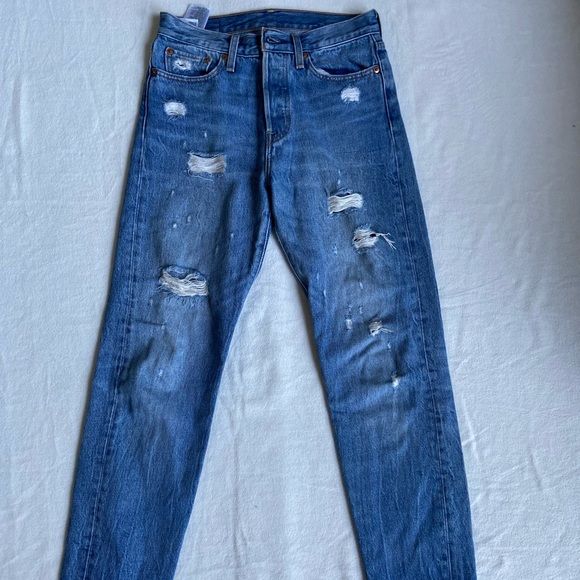 Levi's Denim - Vintage ripped mom jeans